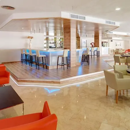 Grupotel Hotel apartamentowy 4*