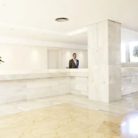 Grupotel Lägenhetshotell 4*
